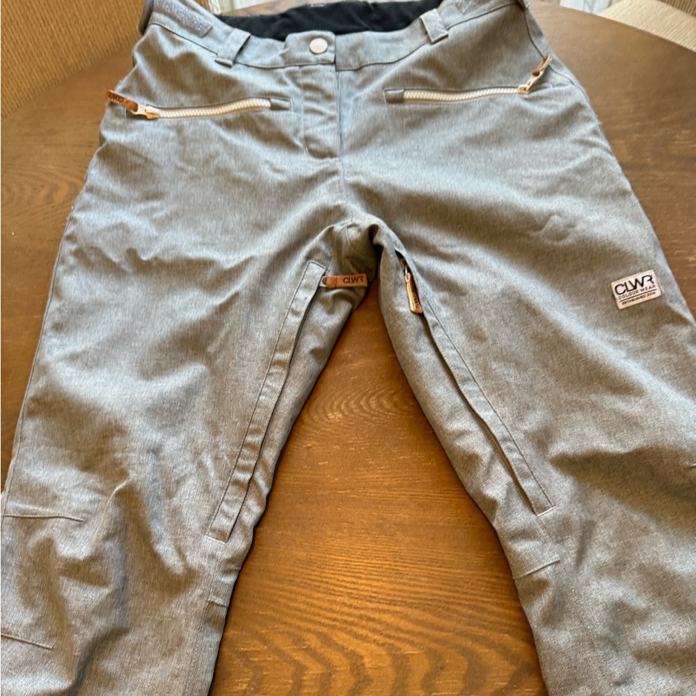 CLWR Snowboard Pants size M.